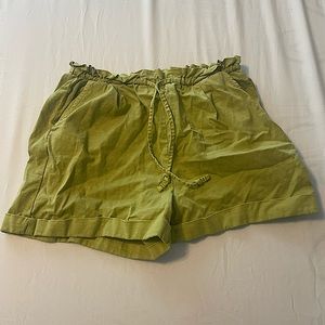 SO High-rise Utility shorts- XS